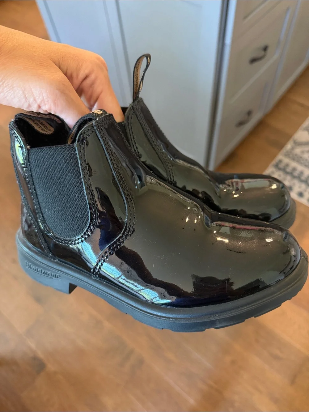 Blundstone Kids Black Patent Chelsea Boots with Pull Tabs